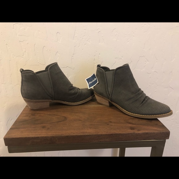 Report Shoes - Report suede ankle boots